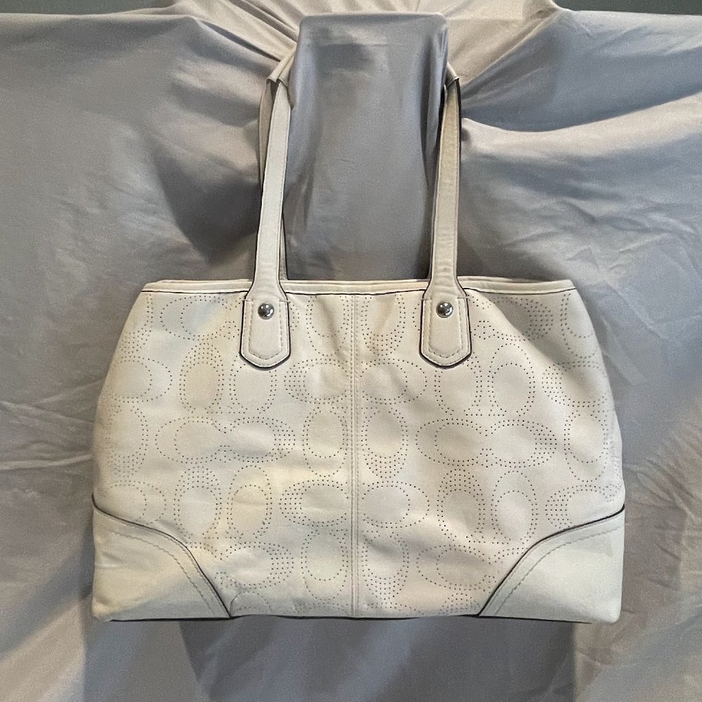 Coach Carly Perforated Leather Carryall Shoulder Tote Handbag Purse